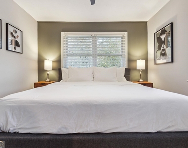 425 Sw Plantation Road - Photo Thumbnail 24