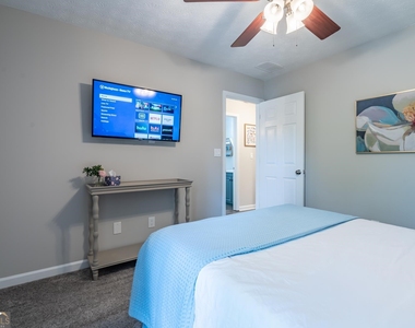 104 Kingston Pointe Drive - Photo Thumbnail 19