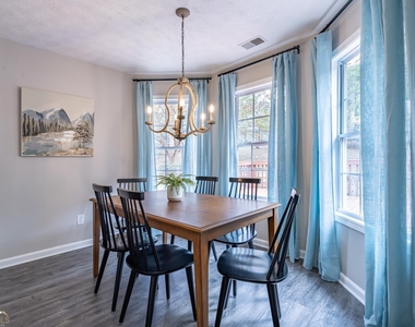 104 Kingston Pointe Drive - Photo Thumbnail 9