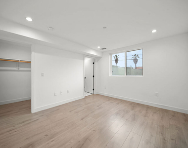 171 S Hoover Street - Photo Thumbnail 22