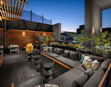 687 S Hobart Boulevard - Photo Thumbnail 26