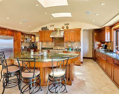 2624 Costebelle Drive - Photo Thumbnail 9