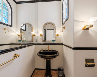 7350 Brodiaea Way - Photo Thumbnail 24
