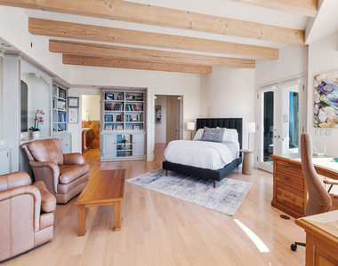7350 Brodiaea Way - Photo Thumbnail 36