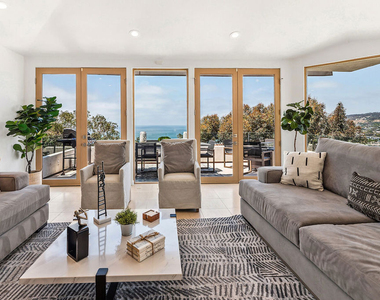 7782 Lookout Drive - Photo Thumbnail 11