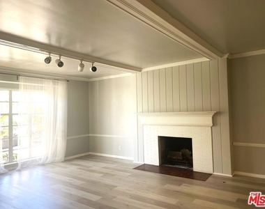 10682 Kinnard Avenue - Photo Thumbnail 1