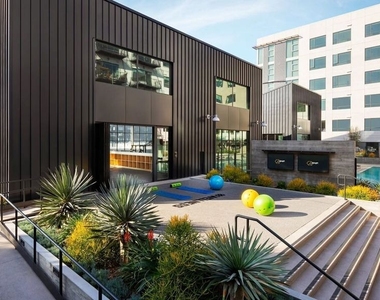 695 S Santa Fe Avenue - Photo Thumbnail 20
