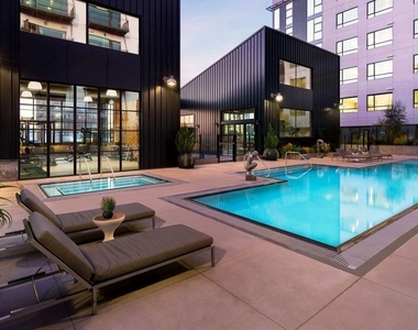 695 S Santa Fe Avenue - Photo Thumbnail 8