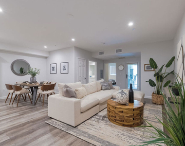 850 S Gramercy Place - Photo Thumbnail 7