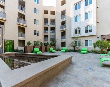 7290 Edinger Avenue - Photo Thumbnail 25