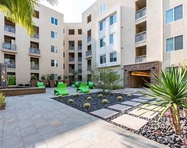 7290 Edinger Avenue - Photo Thumbnail 26