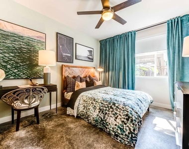 7290 Edinger Avenue - Photo Thumbnail 15