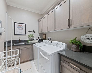 55140 Spring Creek Court - Photo Thumbnail 27