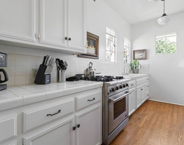9980 Durant Drive - Photo Thumbnail 6