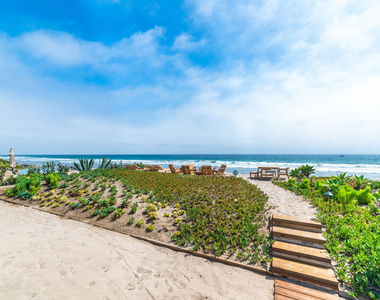 30962 Broad Beach Road - Photo Thumbnail 18