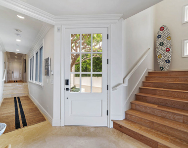 30962 Broad Beach Road - Photo Thumbnail 7