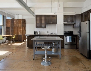 108 W 2nd Street - Photo Thumbnail 9