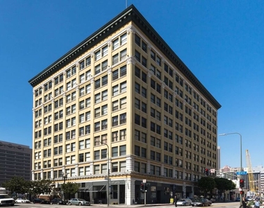 108 W 2nd Street - Photo Thumbnail 2