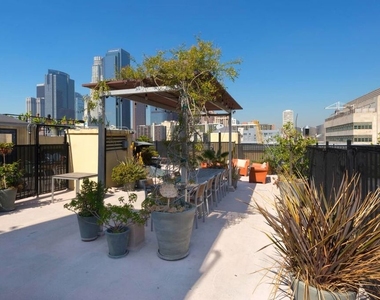 108 W 2nd Street - Photo Thumbnail 16