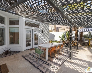 45420 Desert Fox Drive - Photo Thumbnail 10