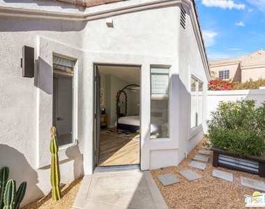 45420 Desert Fox Drive - Photo Thumbnail 16