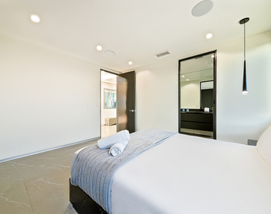 1855 Stearns Drive - Photo Thumbnail 24