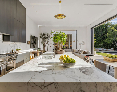 12846 Highwood Street - Photo Thumbnail 5