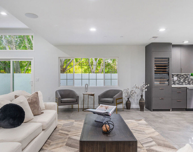 5010 Fulton Avenue - Photo Thumbnail 22
