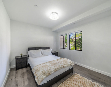 5010 Fulton Avenue - Photo Thumbnail 25