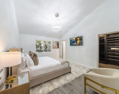 5010 Fulton Avenue - Photo Thumbnail 40