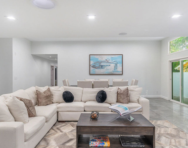 5010 Fulton Avenue - Photo Thumbnail 21