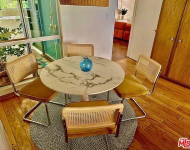 6433 Tahoe Drive - Photo Thumbnail 6