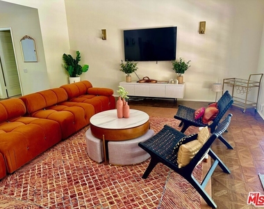 6433 Tahoe Drive - Photo Thumbnail 9