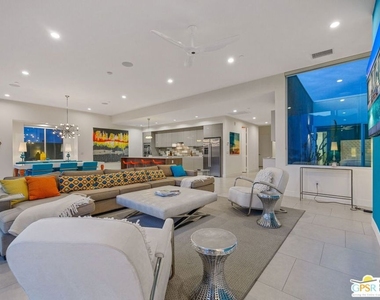 939 Bernardi Lane - Photo Thumbnail 8