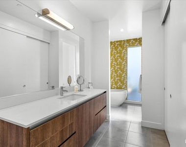 939 Bernardi Lane - Photo Thumbnail 45