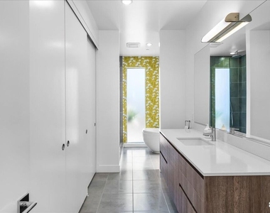 939 Bernardi Lane - Photo Thumbnail 44