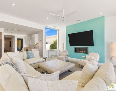 939 Bernardi Lane - Photo Thumbnail 11