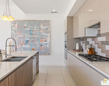 939 Bernardi Lane - Photo Thumbnail 16