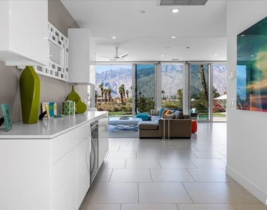 939 Bernardi Lane - Photo Thumbnail 16