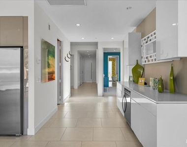 939 Bernardi Lane - Photo Thumbnail 26
