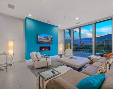 939 Bernardi Lane - Photo Thumbnail 6