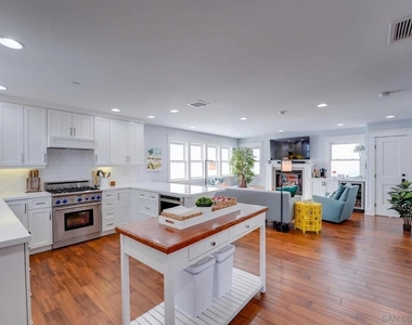 920 D Ave - Photo Thumbnail 11