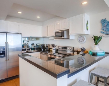 190 Del Mar Shores Terrace - Photo Thumbnail 6