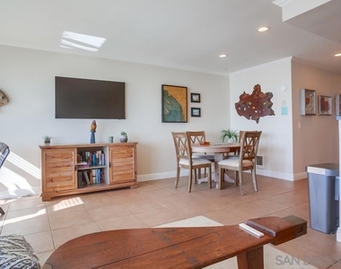 190 Del Mar Shores Terrace - Photo Thumbnail 4