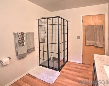 16885 Laurel Road - Photo Thumbnail 23