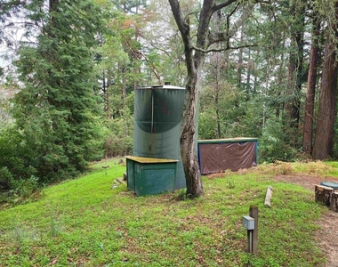 16885 Laurel Road - Photo Thumbnail 31