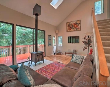 16885 Laurel Road - Photo Thumbnail 5