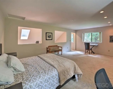 16885 Laurel Road - Photo Thumbnail 13