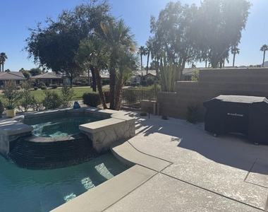 61722 Topaz Drive - Photo Thumbnail 7