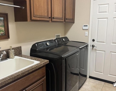61722 Topaz Drive - Photo Thumbnail 32